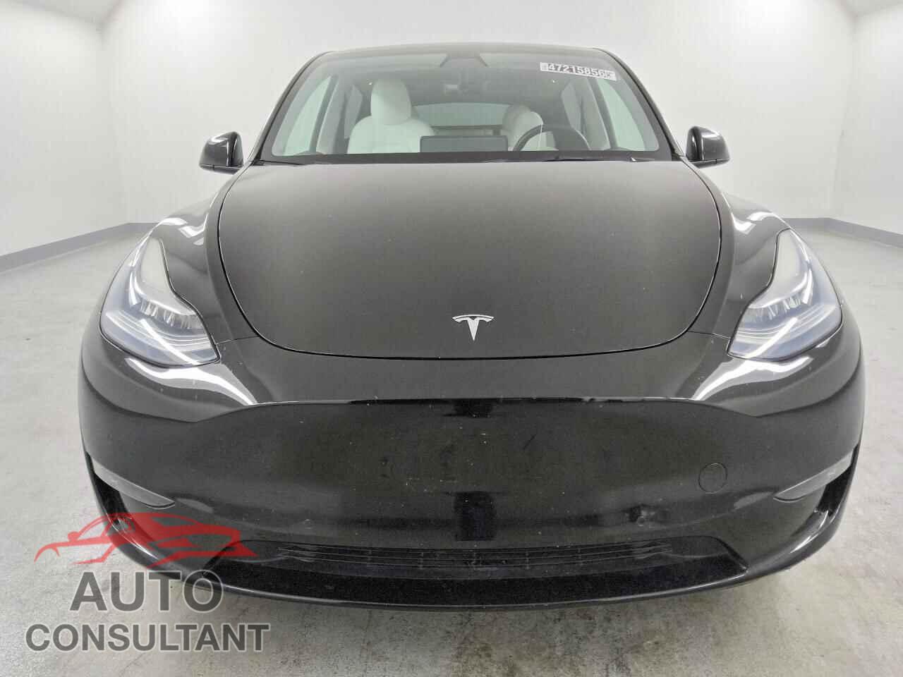 TESLA MODEL Y 2021 - 5YJYGAEE6MF201613