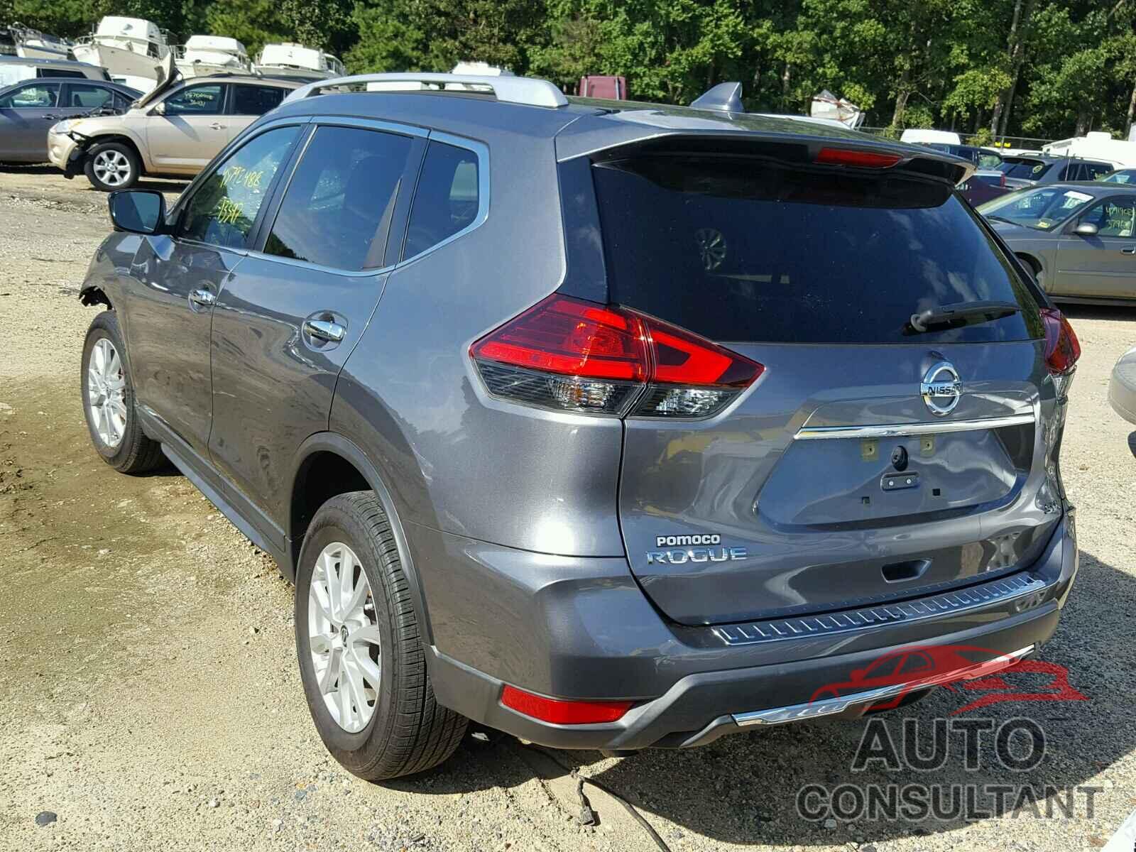 NISSAN ROGUE S 2017 - KNMAT2MTXHP568657