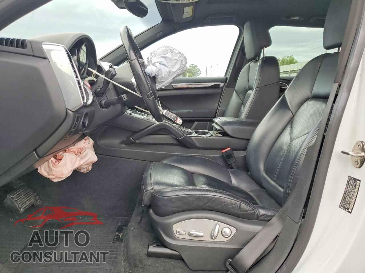 PORSCHE CAYENNE 2014 - WP1AA2A23ELA00575