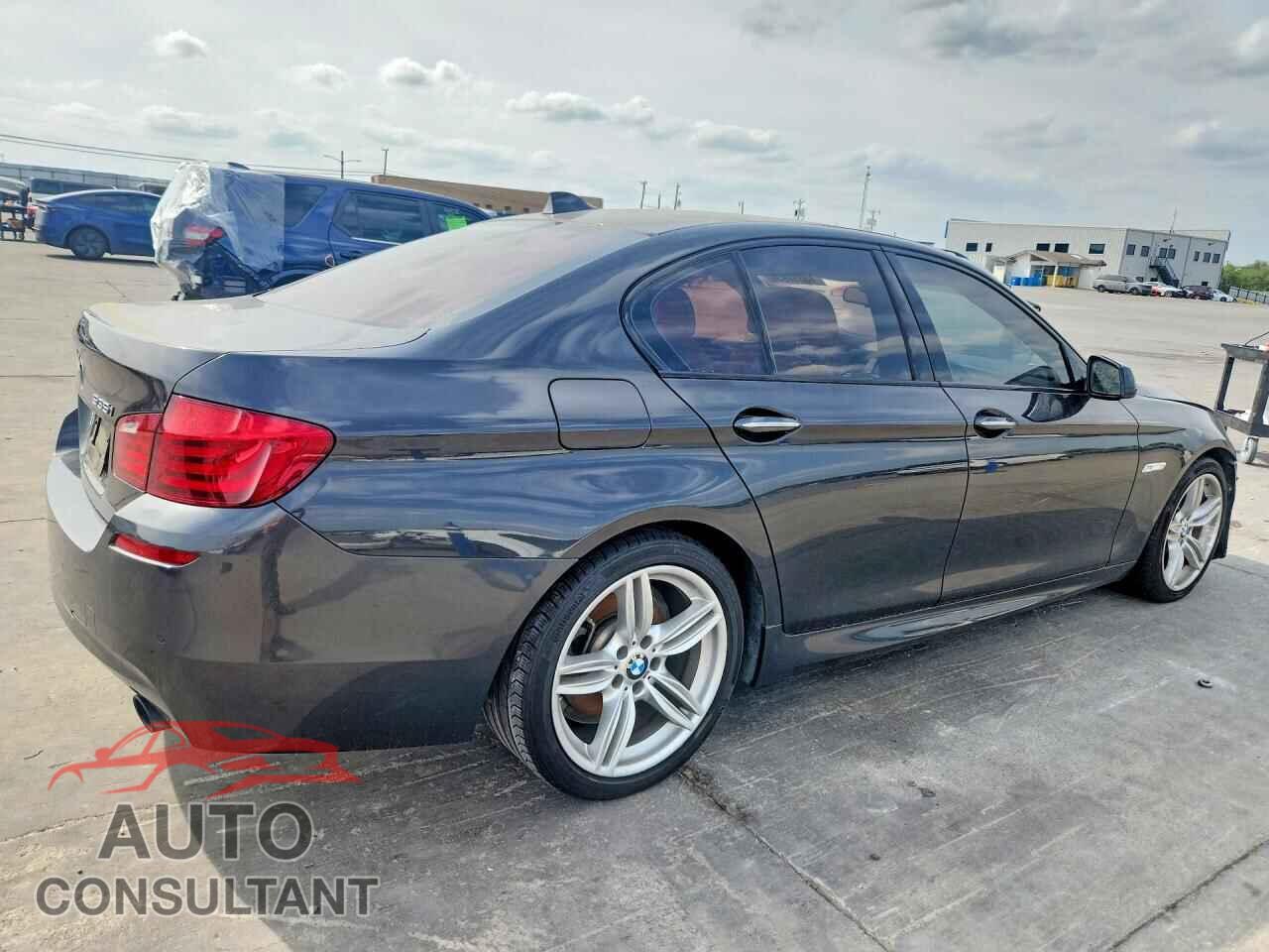 BMW 5 SERIES 2013 - WBAFR7C52DC829332
