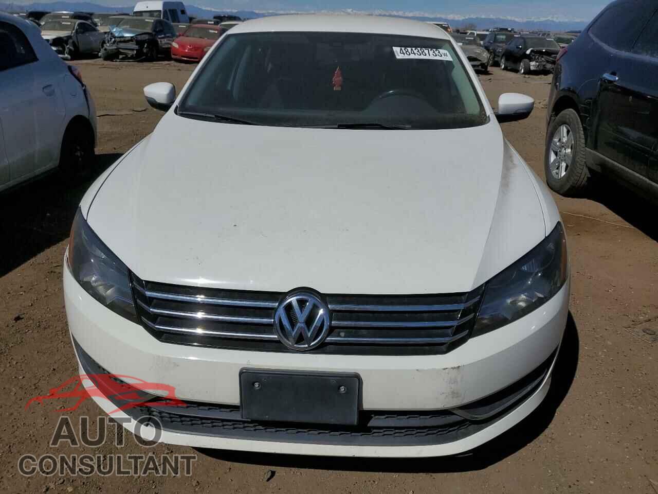 VOLKSWAGEN PASSAT 2015 - 1VWAT7A32FC043840