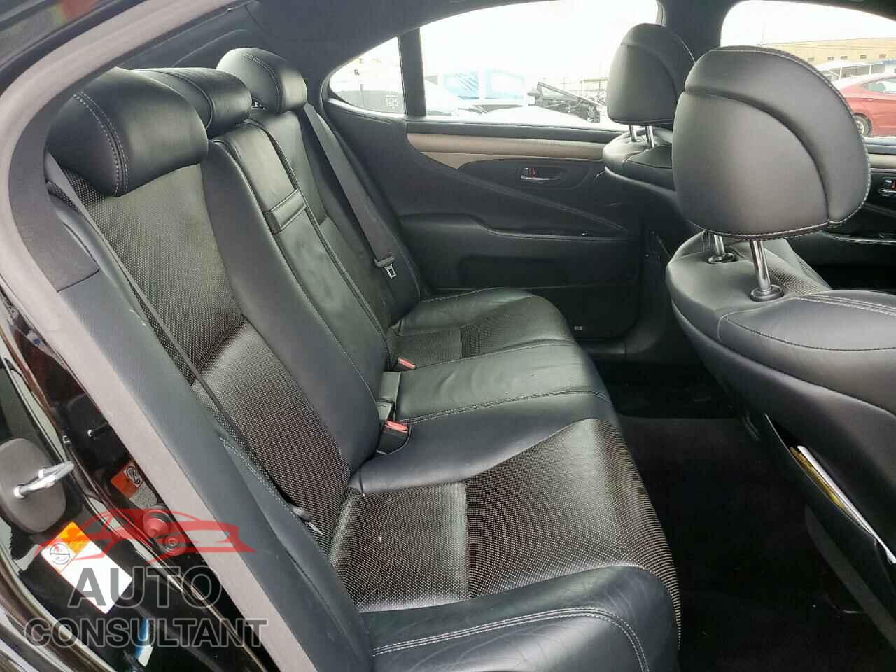 LEXUS LS460 2015 - JTHCL5EF7F5024403