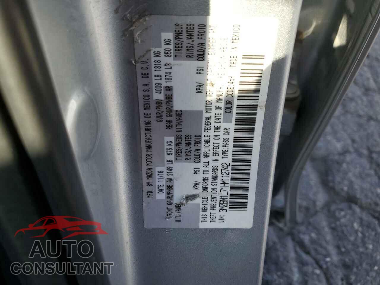 MAZDA 3 2017 - 3MZBN1L71HM112742