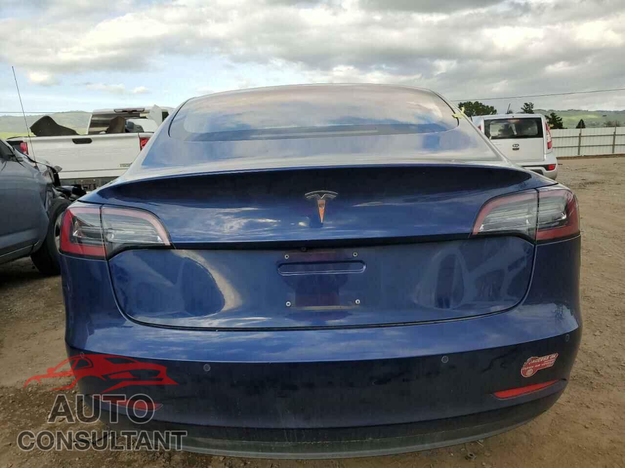 TESLA MODEL 3 2018 - 5YJ3E1EA6JF041239