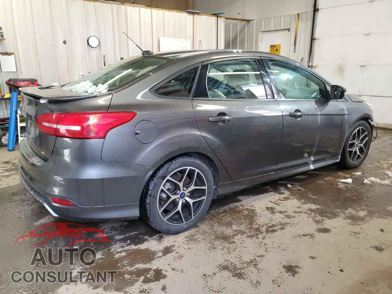 FORD FOCUS 2015 - 1FADP3F21FL303857