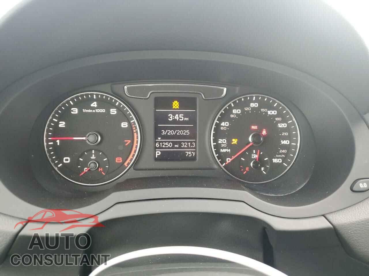 AUDI Q3 2017 - WA1ECCFS6HR008225