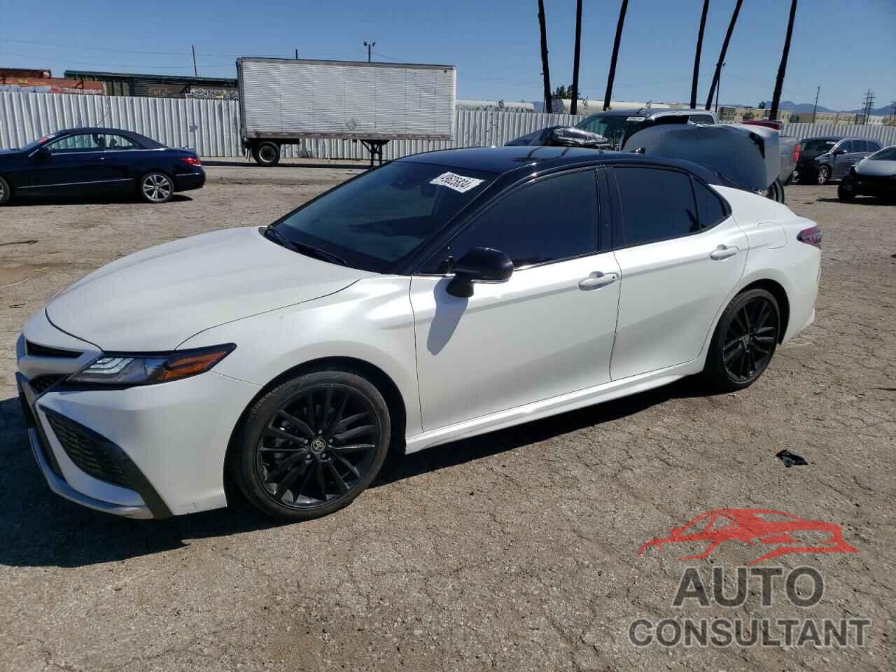 TOYOTA CAMRY 2022 - 4T1K31AK7NU044711