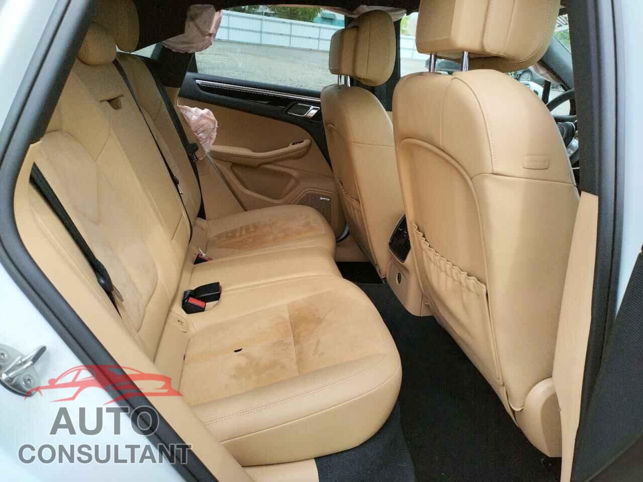 PORSCHE MACAN 2018 - WP1AA2A57JLB03566