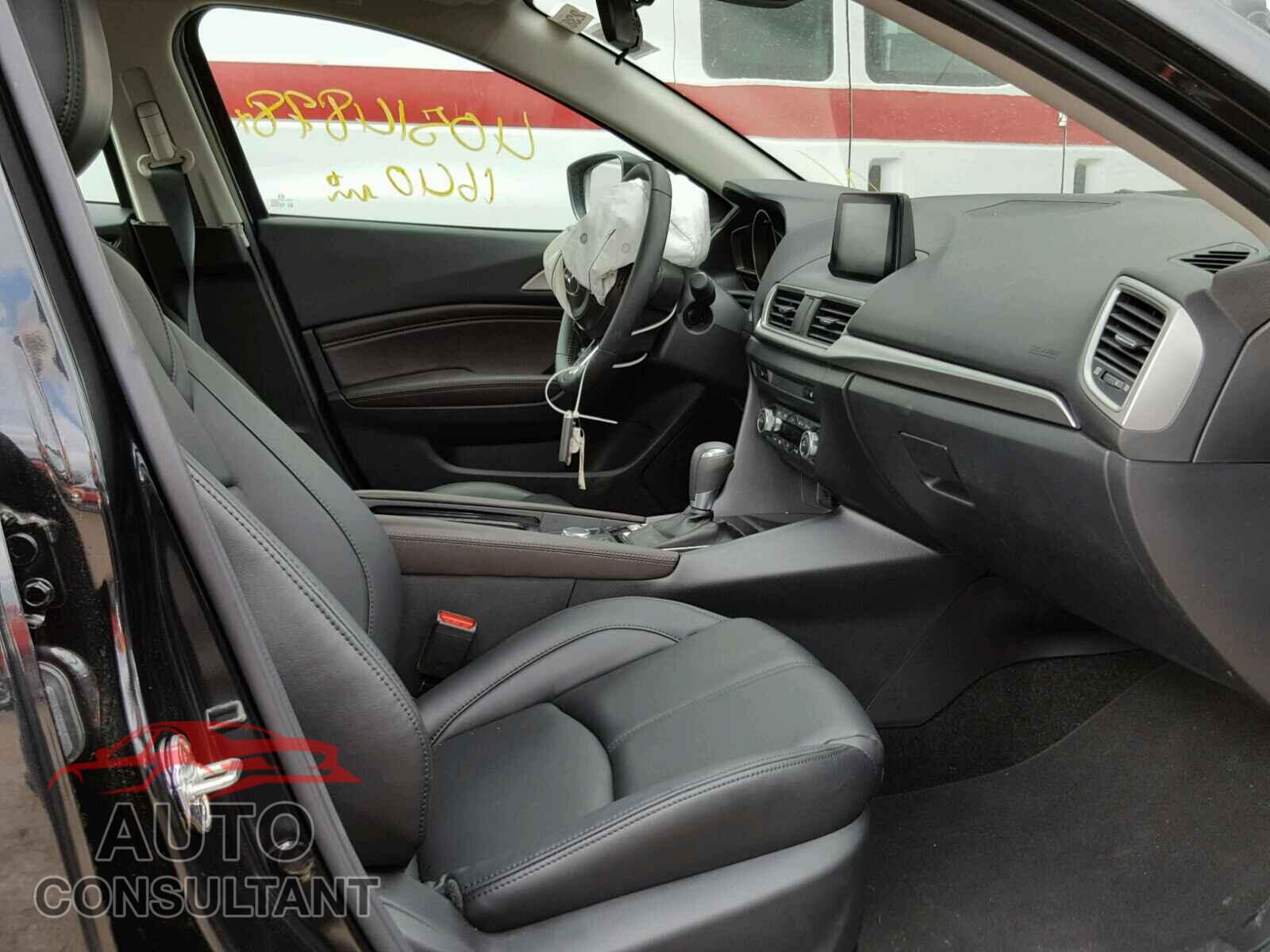 MAZDA 3 2017 - 3MZBN1V79HM149776
