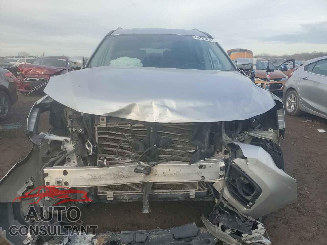 NISSAN PATHFINDER 2017 - 5N1DR2MM2HC615154