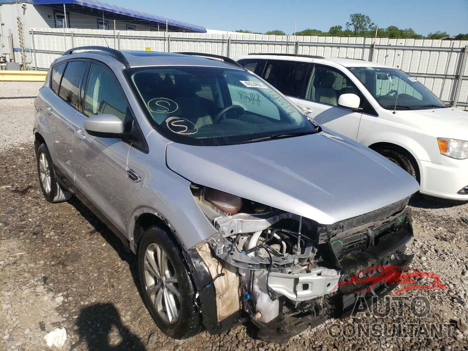 FORD ESCAPE 2018 - 1FMCU0GDXJUB28357