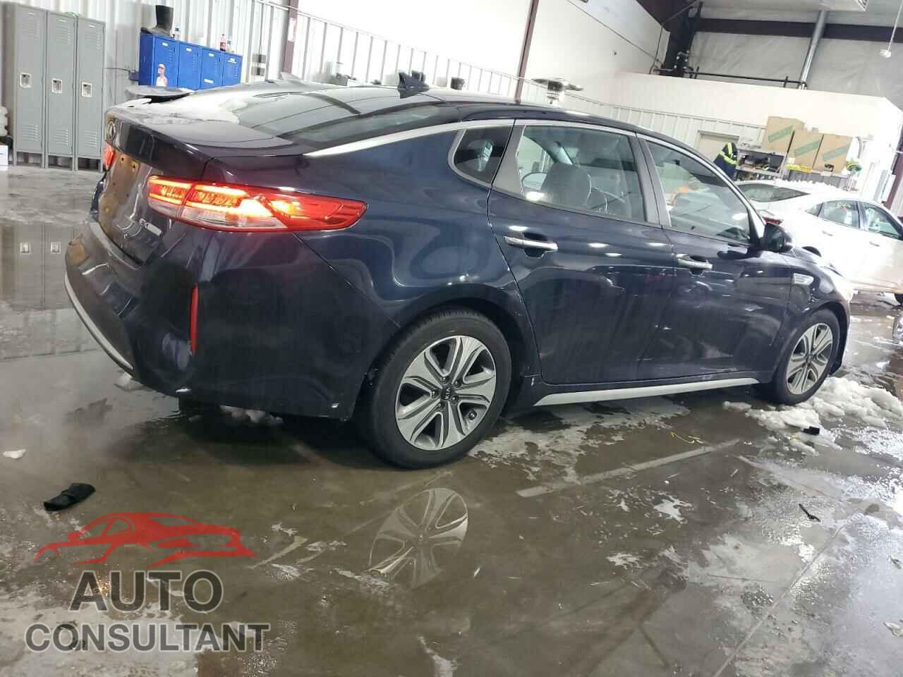 KIA OPTIMA 2017 - KNAGU4LE5H5010309