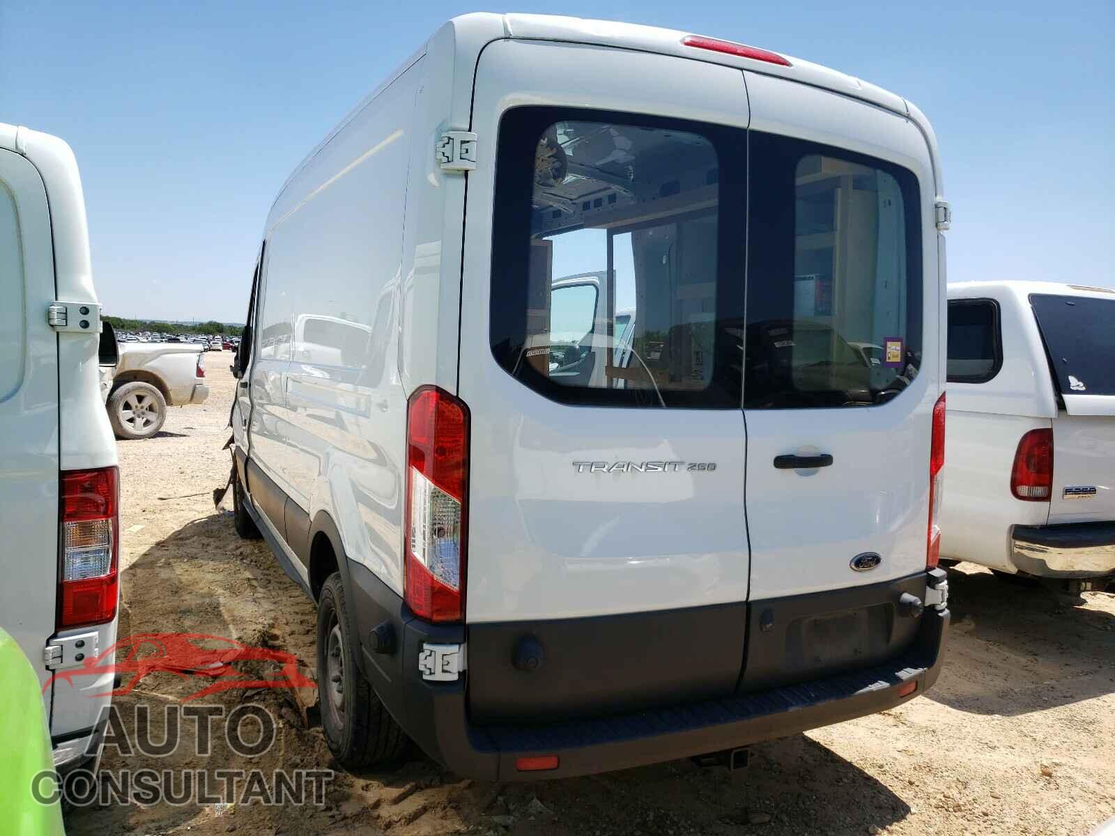 FORD TRANSIT CO 2017 - 1FTYR2CM7HKB07761