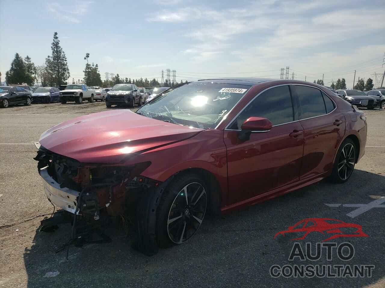 TOYOTA CAMRY 2018 - 4T1B61HKXJU633209