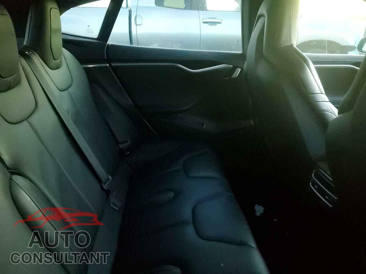 TESLA MODEL S 2015 - 5YJSA1E24FF115121