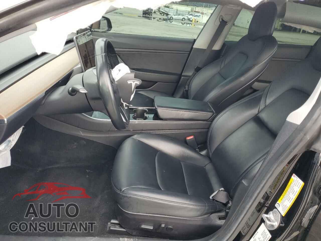 TESLA MODEL 3 2019 - 5YJ3E1EA7KF409753