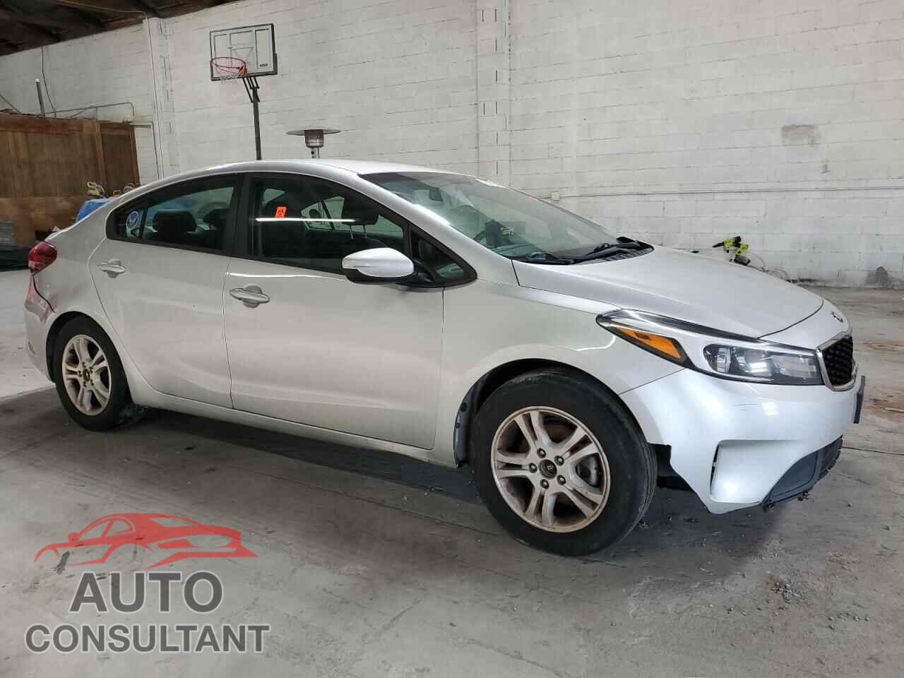 KIA FORTE 2017 - 3KPFL4A7XHE132321