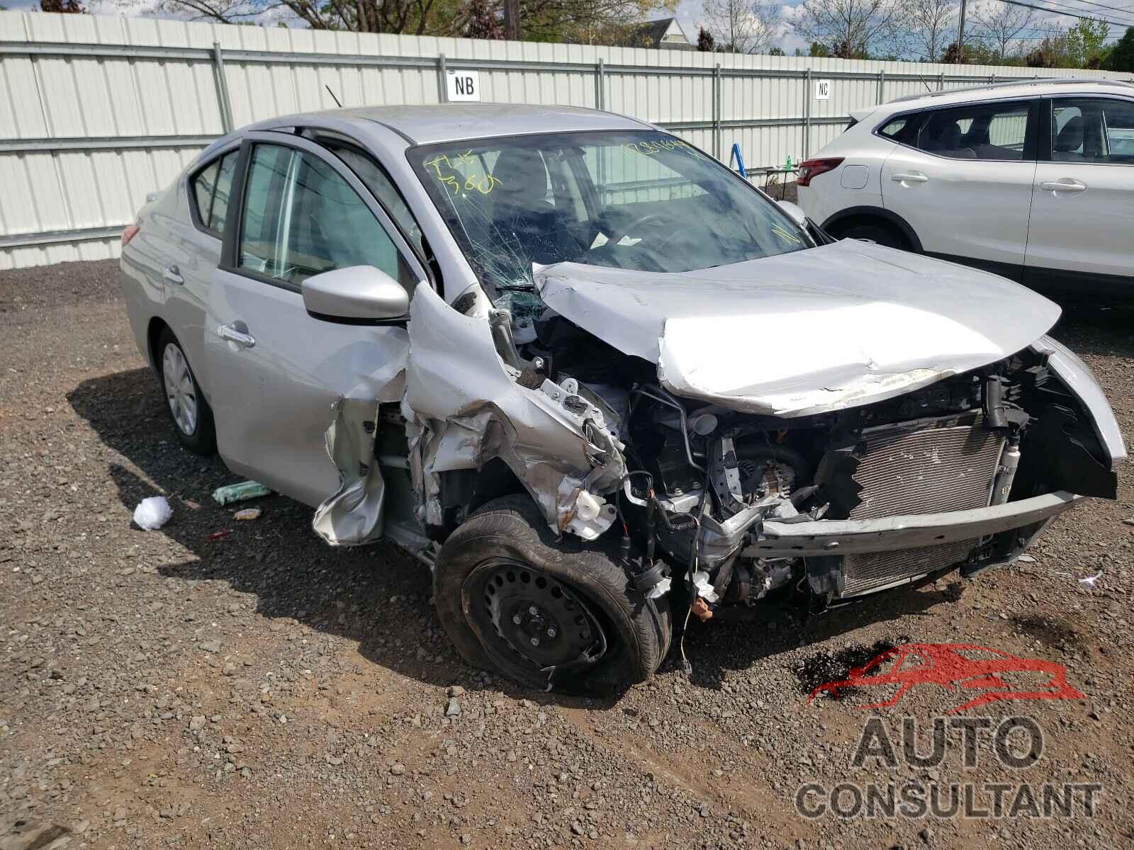 NISSAN VERSA 2019 - 3N1CN7AP2KL847405