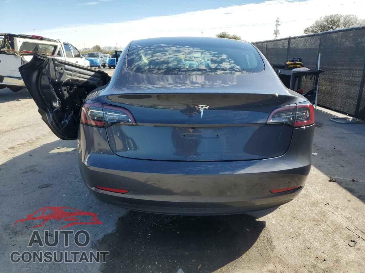 TESLA MODEL 3 2023 - 5YJ3E1EA0PF503061
