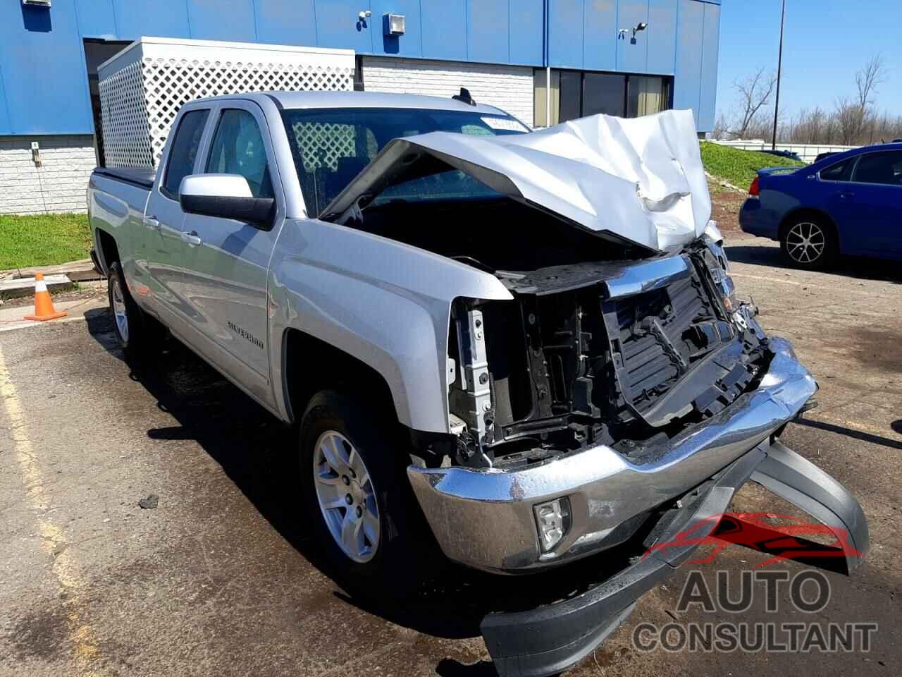 CHEVROLET SILVERADO 2018 - 1GCVKREH6JZ360261