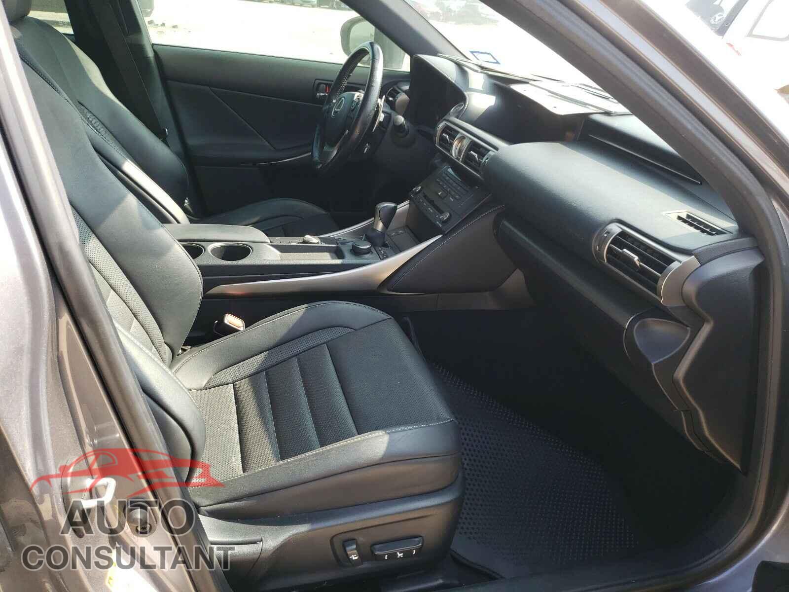 LEXUS IS 2016 - JTHBA1D2XG5008917