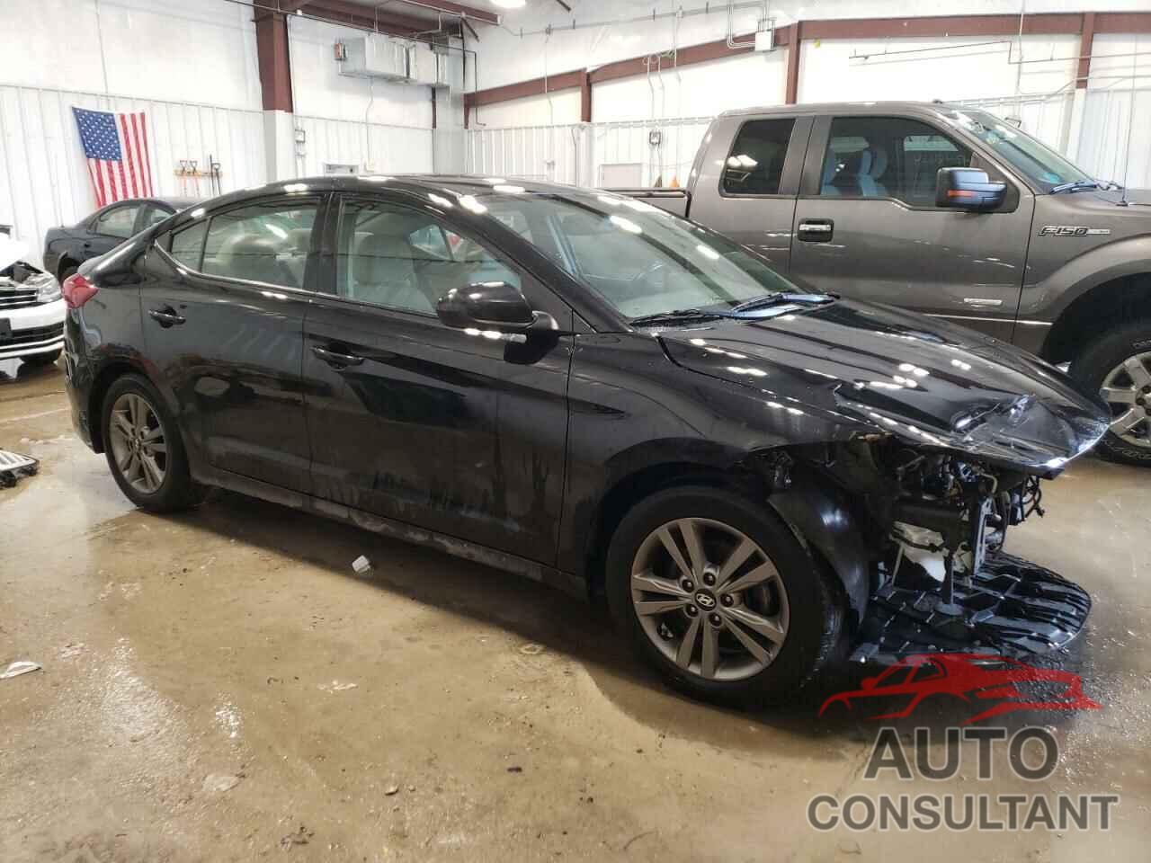 HYUNDAI ELANTRA 2018 - 5NPD84LF8JH370005