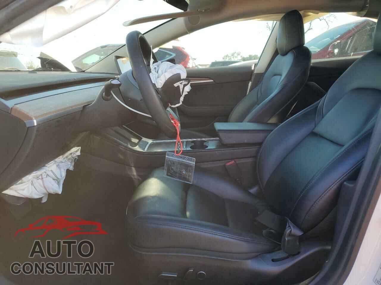 TESLA MODEL 3 2021 - 5YJ3E1EA0MF017765