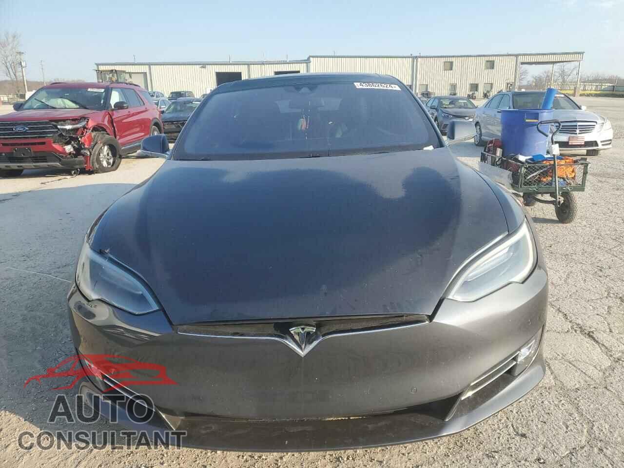 TESLA MODEL S 2016 - 5YJSA1E18GF144257