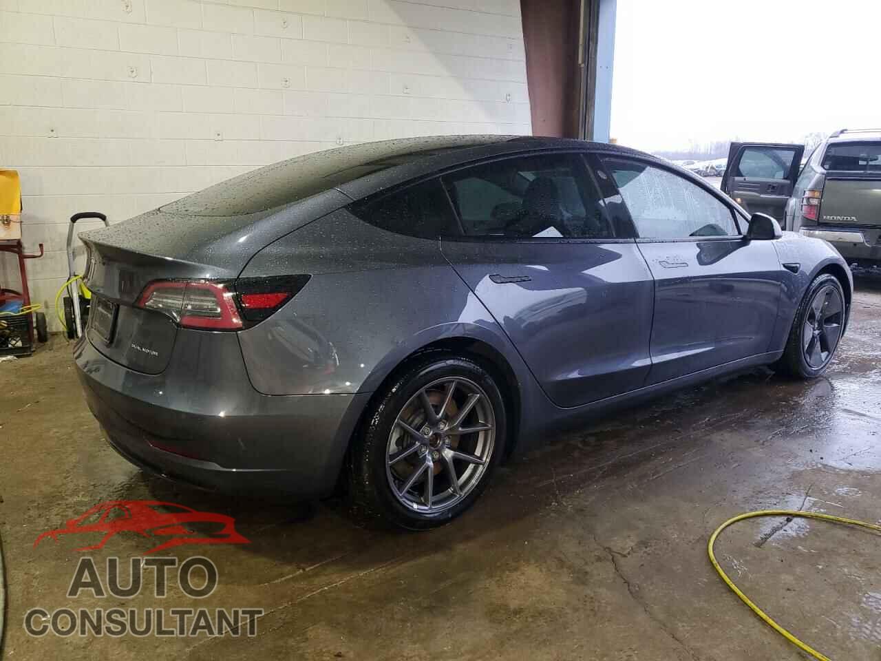 TESLA MODEL 3 2022 - 5YJ3E1EB3NF314541