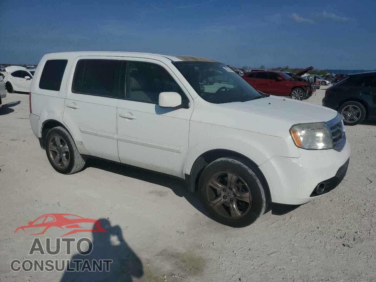 HONDA PILOT 2013 - 5FNYF3H56DB017119