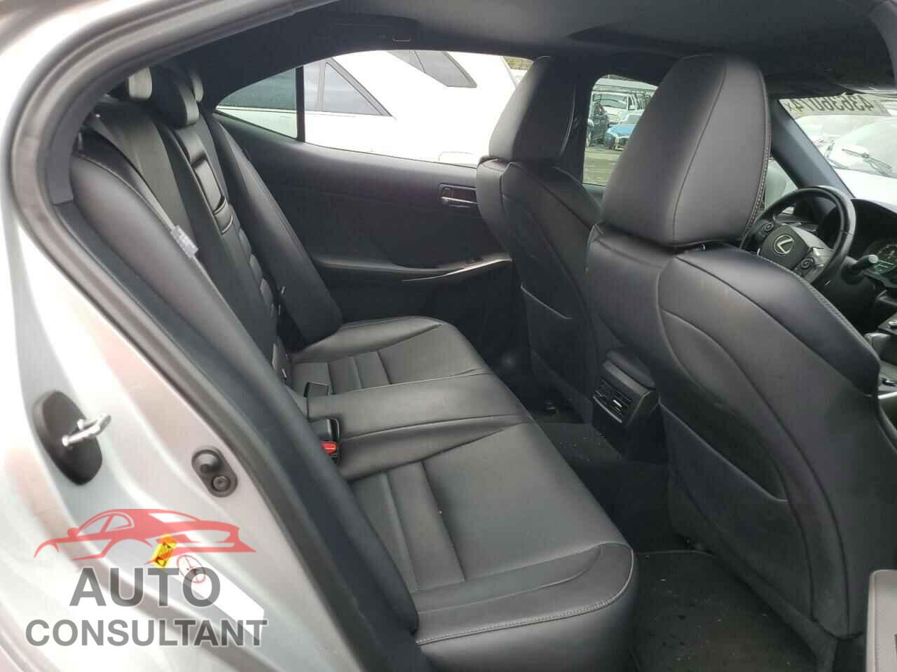 LEXUS IS 2016 - JTHBA1D2XG5014104