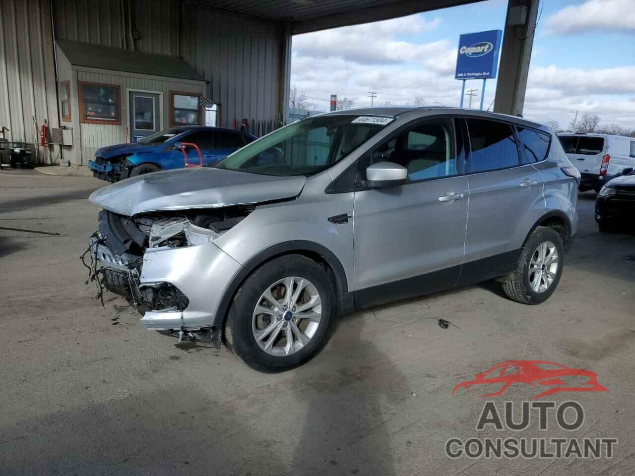 FORD ESCAPE 2017 - 1FMCU0GD4HUB49148