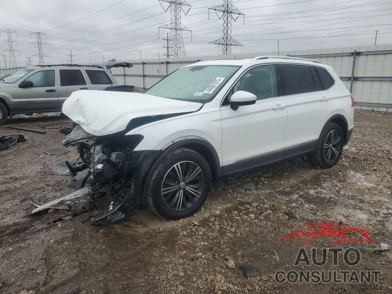 VOLKSWAGEN TIGUAN 2018 - 3VV2B7AX5JM012846