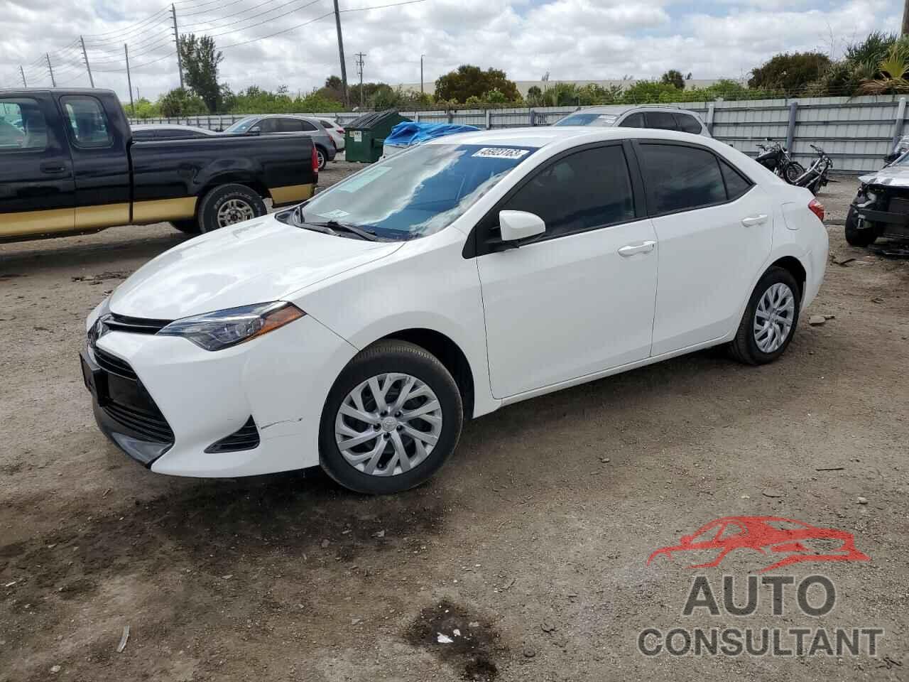 TOYOTA COROLLA 2017 - 5YFBURHE1HP676329