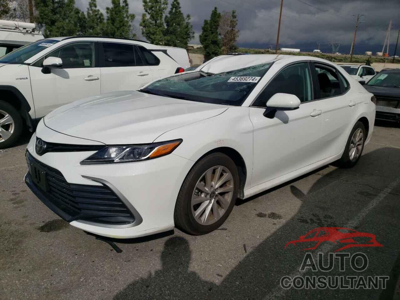 TOYOTA CAMRY 2022 - 4T1C11AK8NU697963