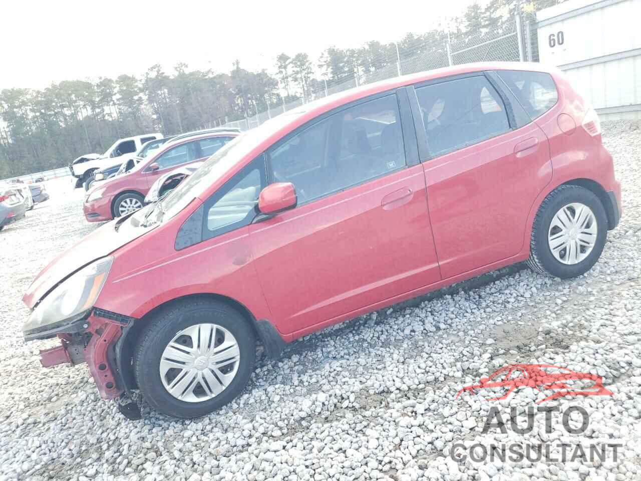 HONDA FIT 2013 - JHMGE8H32DC033971