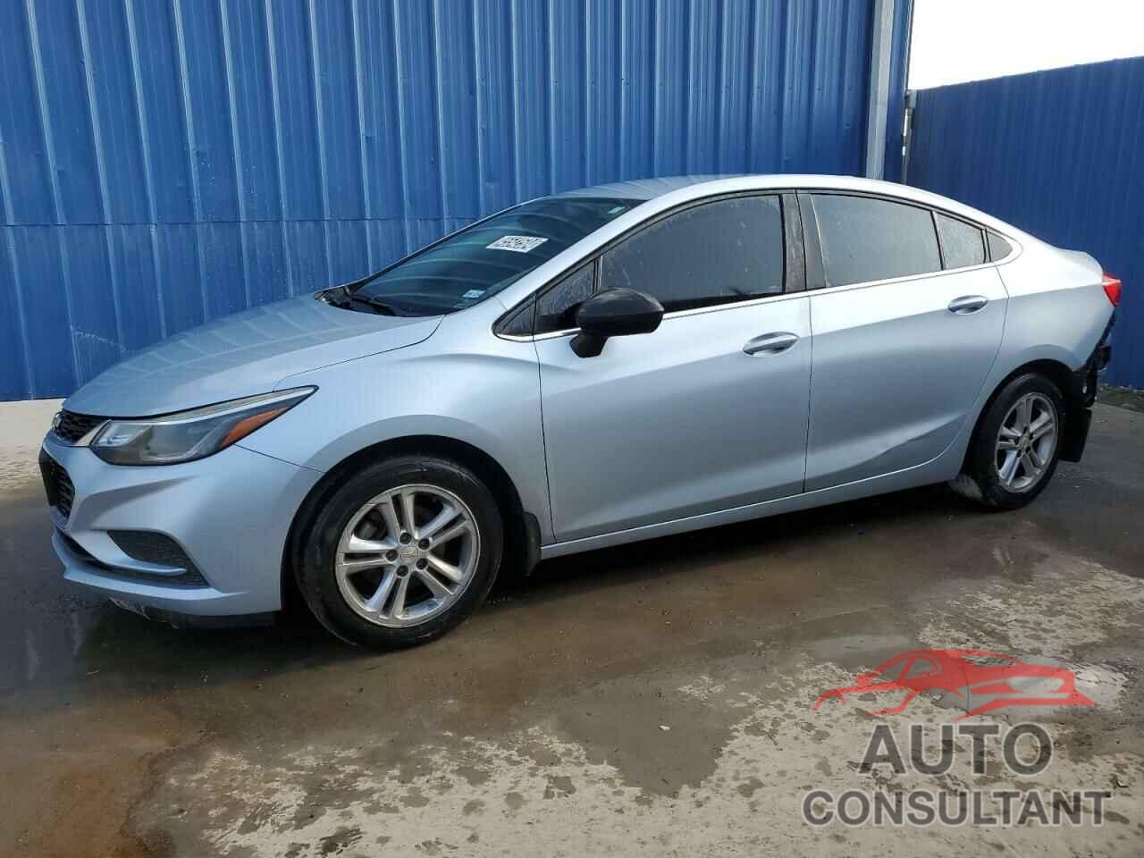 CHEVROLET CRUZE 2018 - 1G1BE5SM8J7132898