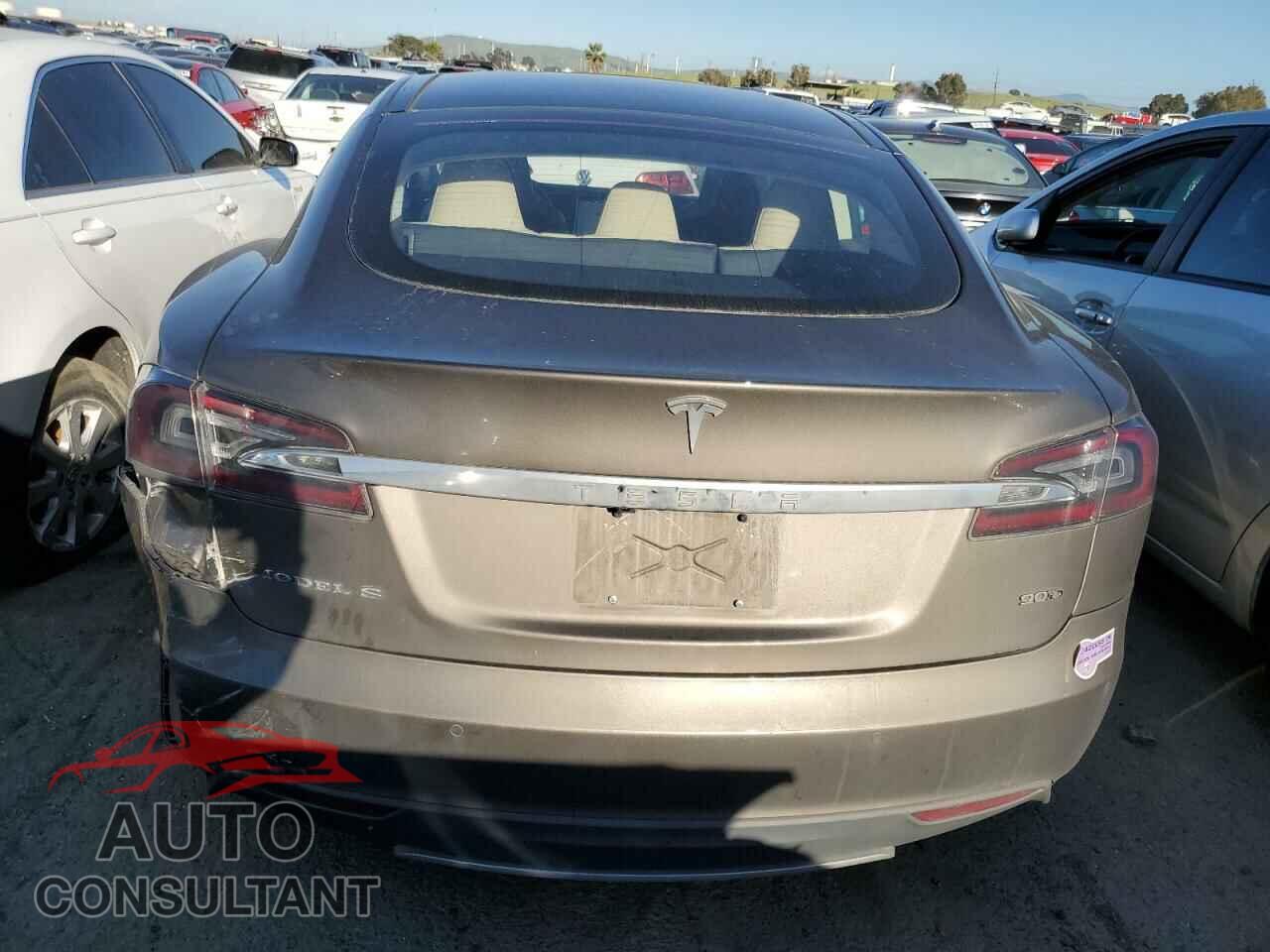 TESLA MODEL S 2016 - 5YJSA1E20GF129471