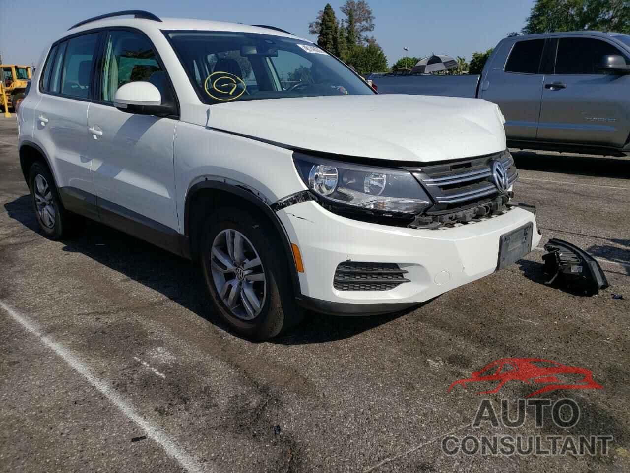 VOLKSWAGEN TIGUAN 2016 - WVGAV7AX6GW527912