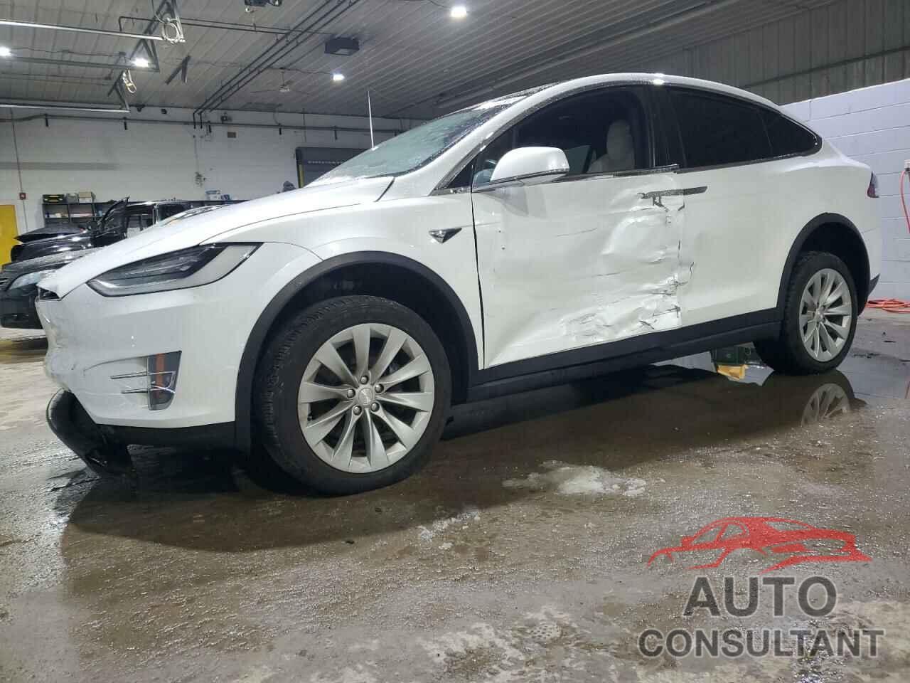 TESLA MODEL X 2020 - 5YJXCBE26LF228781