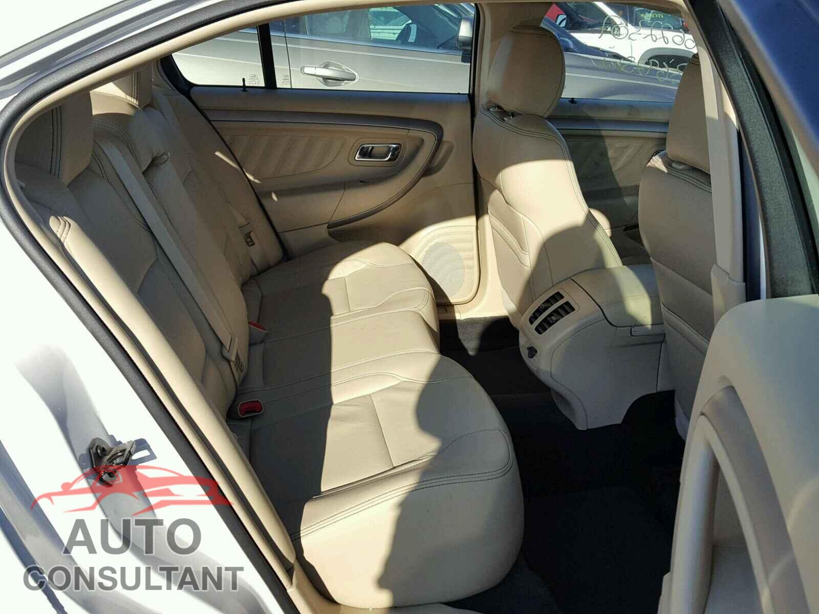 FORD TAURUS 2016 - 1FAHP2E86GG104136