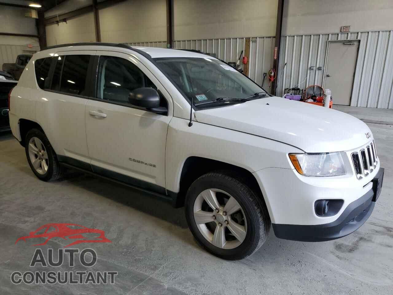 JEEP COMPASS 2011 - 1J4NF1FB2BD207059