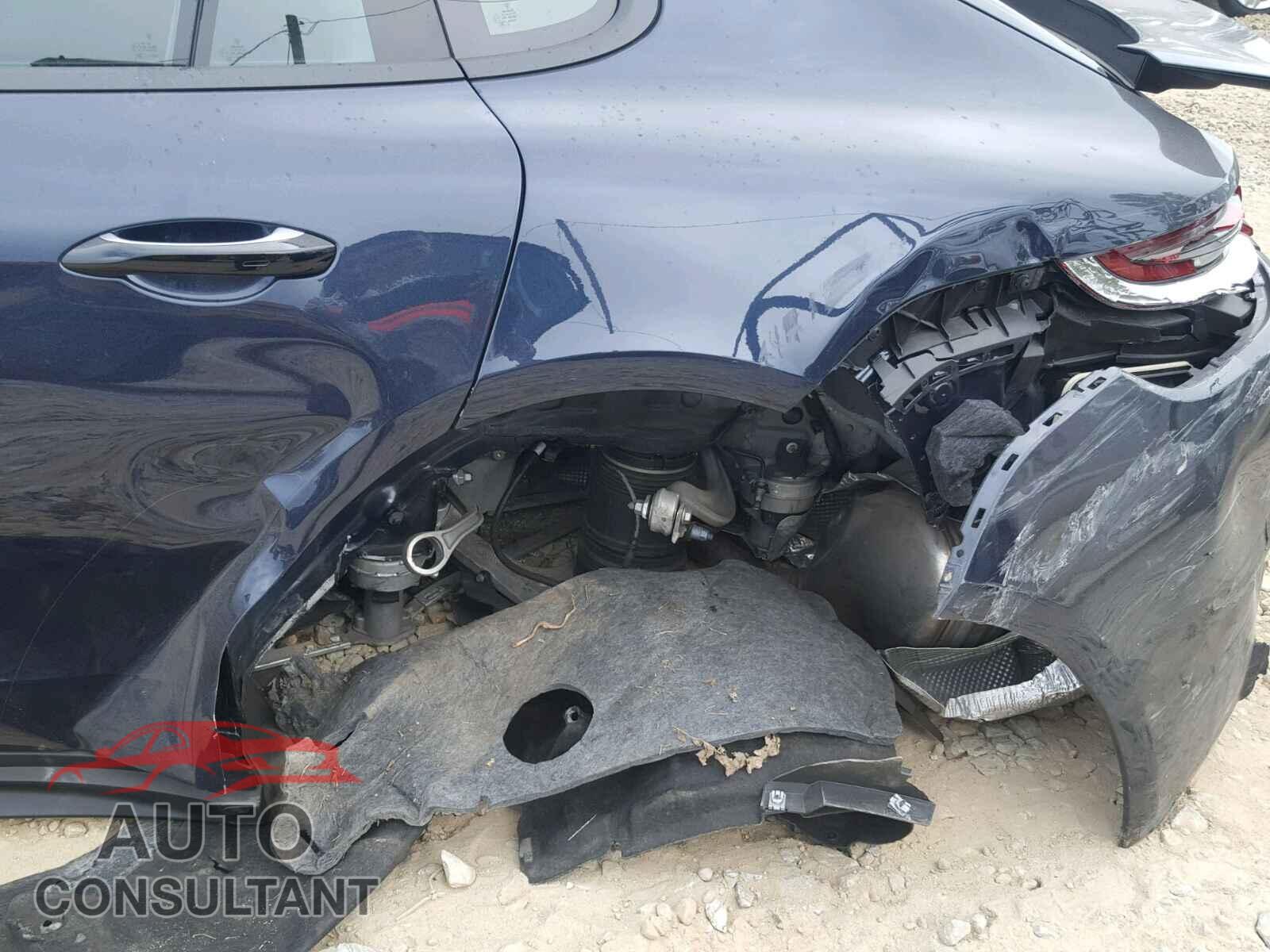 PORSCHE PANAMERA 2017 - WP0AA2A71HL100482