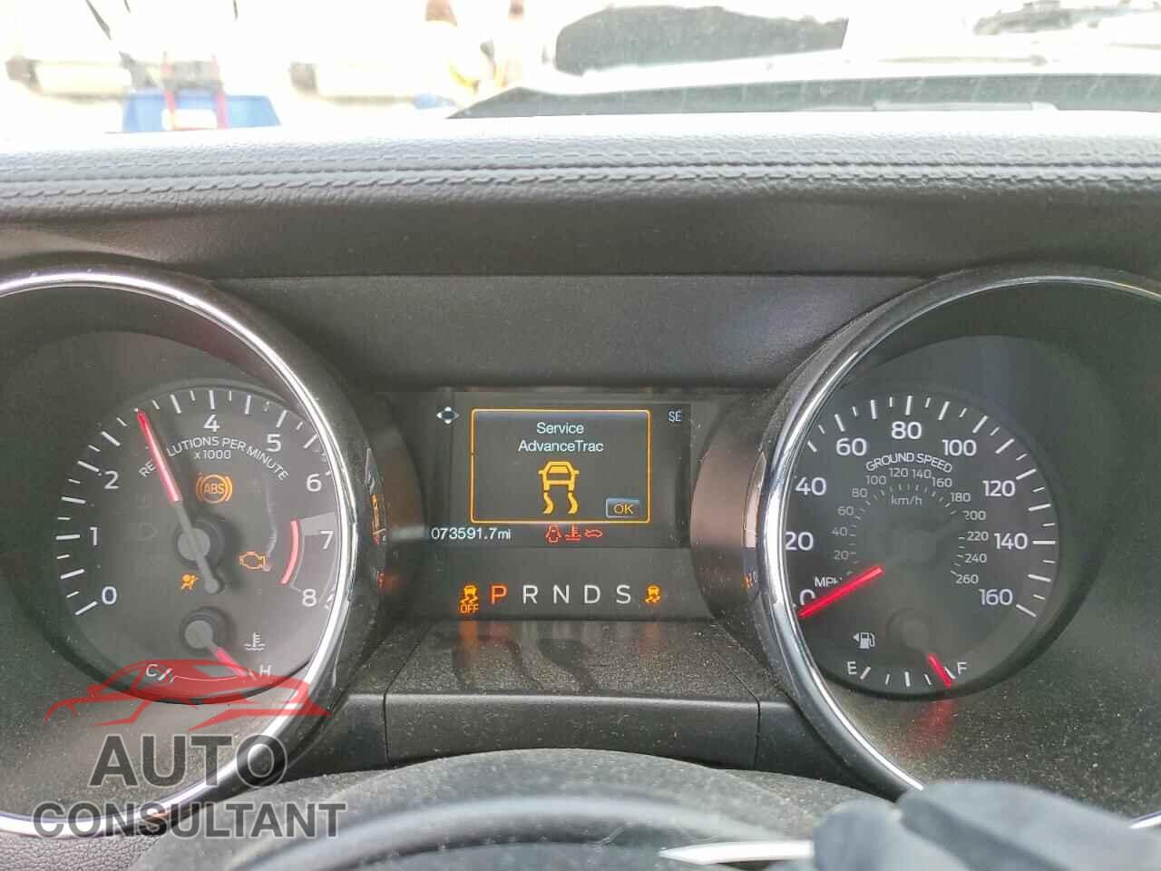 FORD MUSTANG 2017 - 1FATP8UH2H5245099