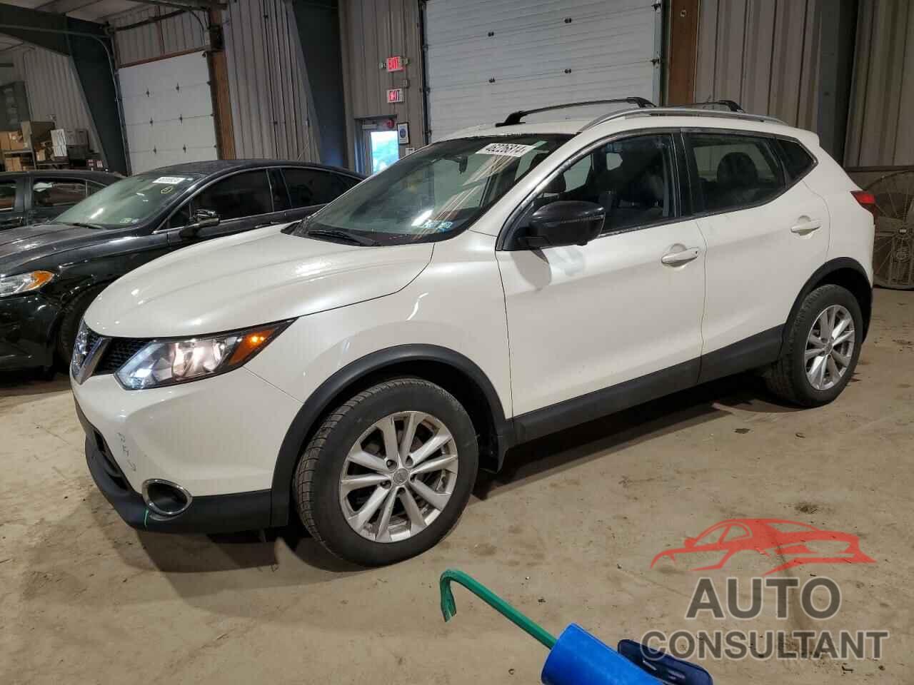 NISSAN ROGUE 2017 - JN1BJ1CR9HW100843