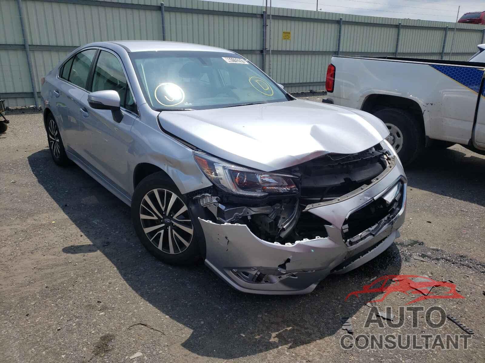 SUBARU LEGACY 2019 - 4S3BNAF62K3016276