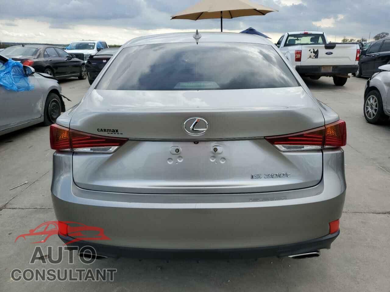 LEXUS IS 2017 - JTHBA1D25H5055645