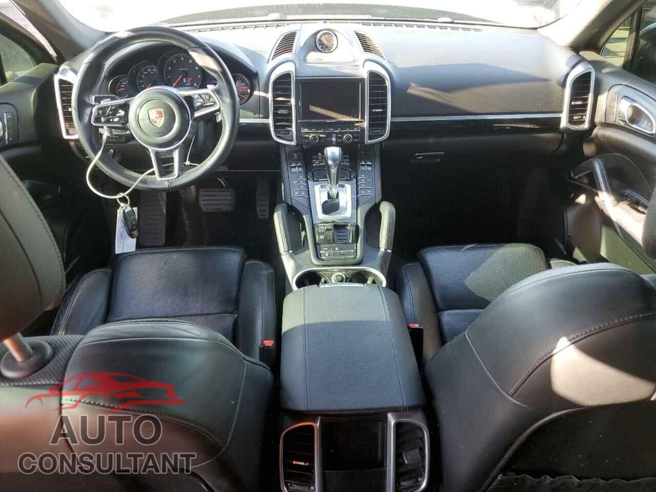 PORSCHE CAYENNE 2016 - WP1AA2A20GLA05090