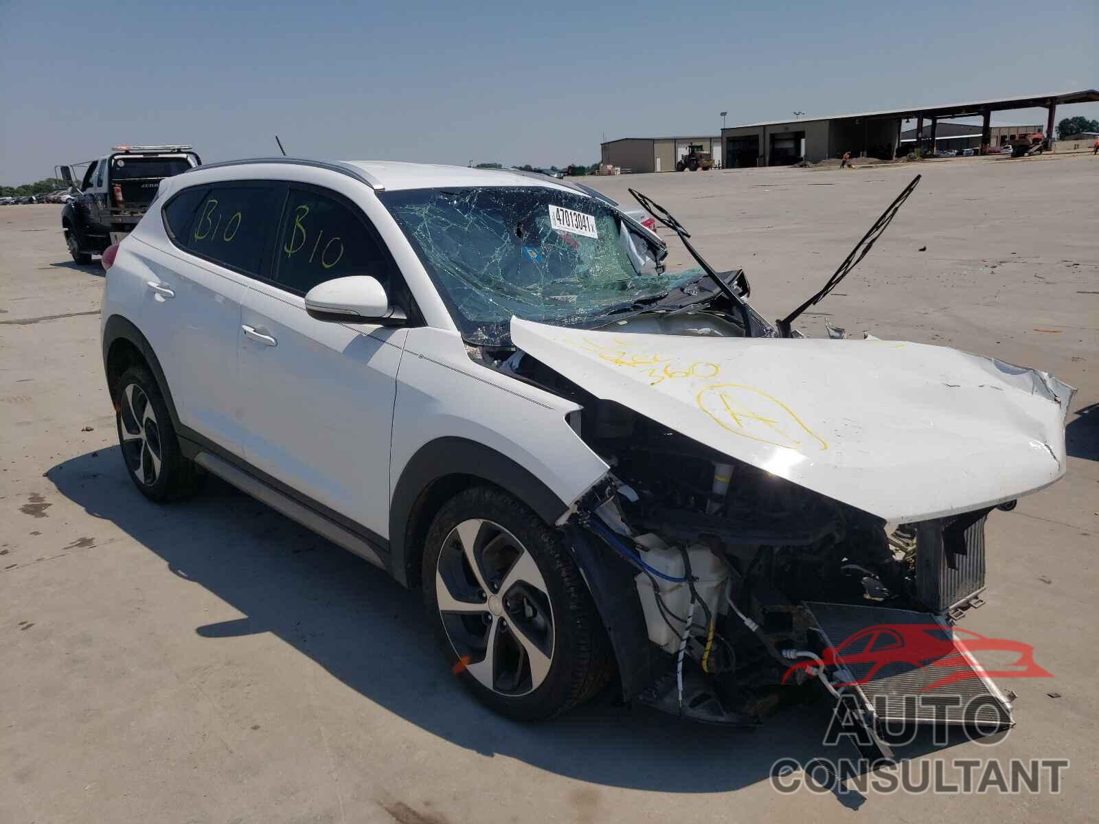 HYUNDAI TUCSON 2017 - KM8J33A21HU340447
