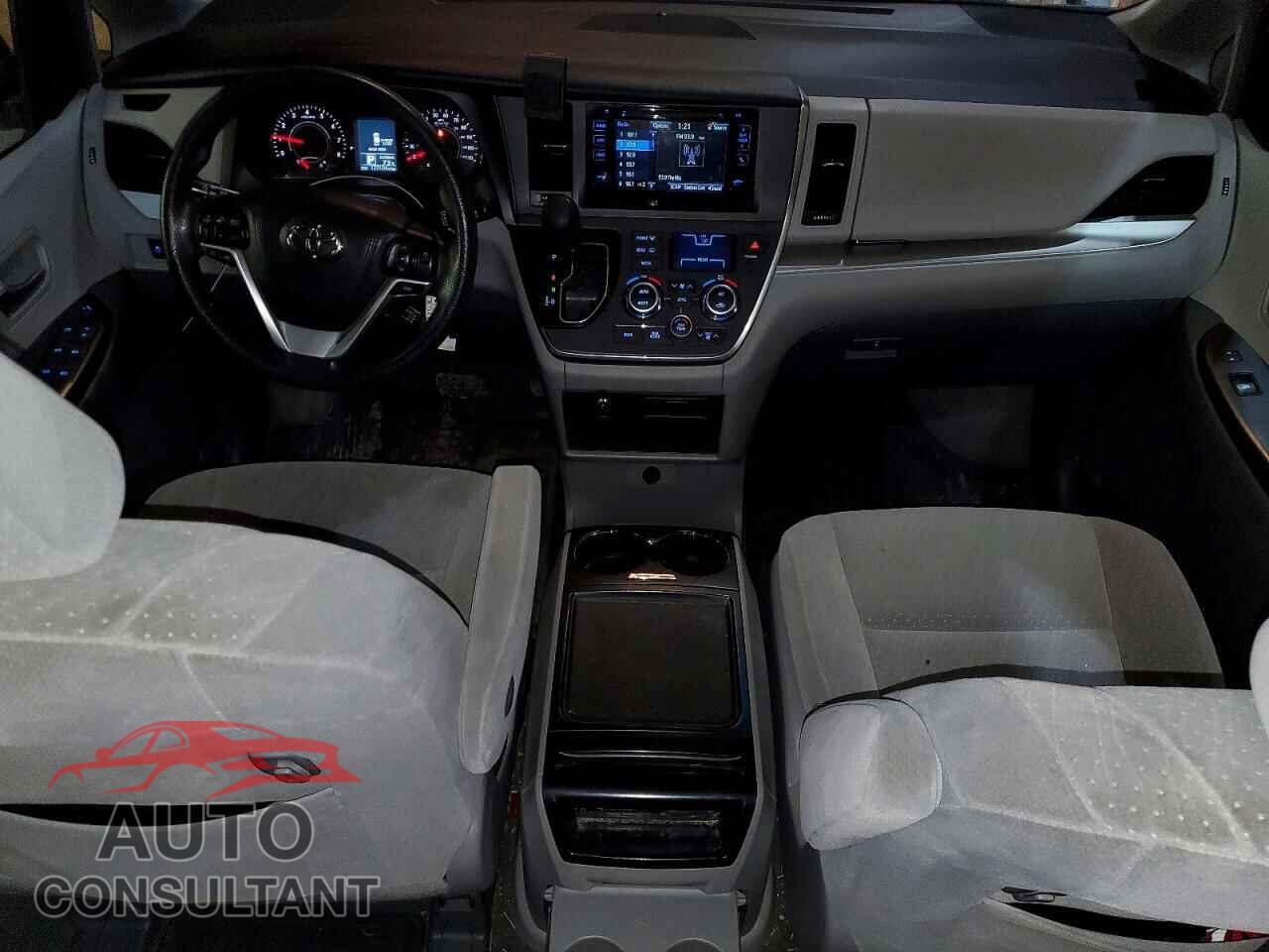 TOYOTA SIENNA 2017 - 5TDJZ3DC2HS174287